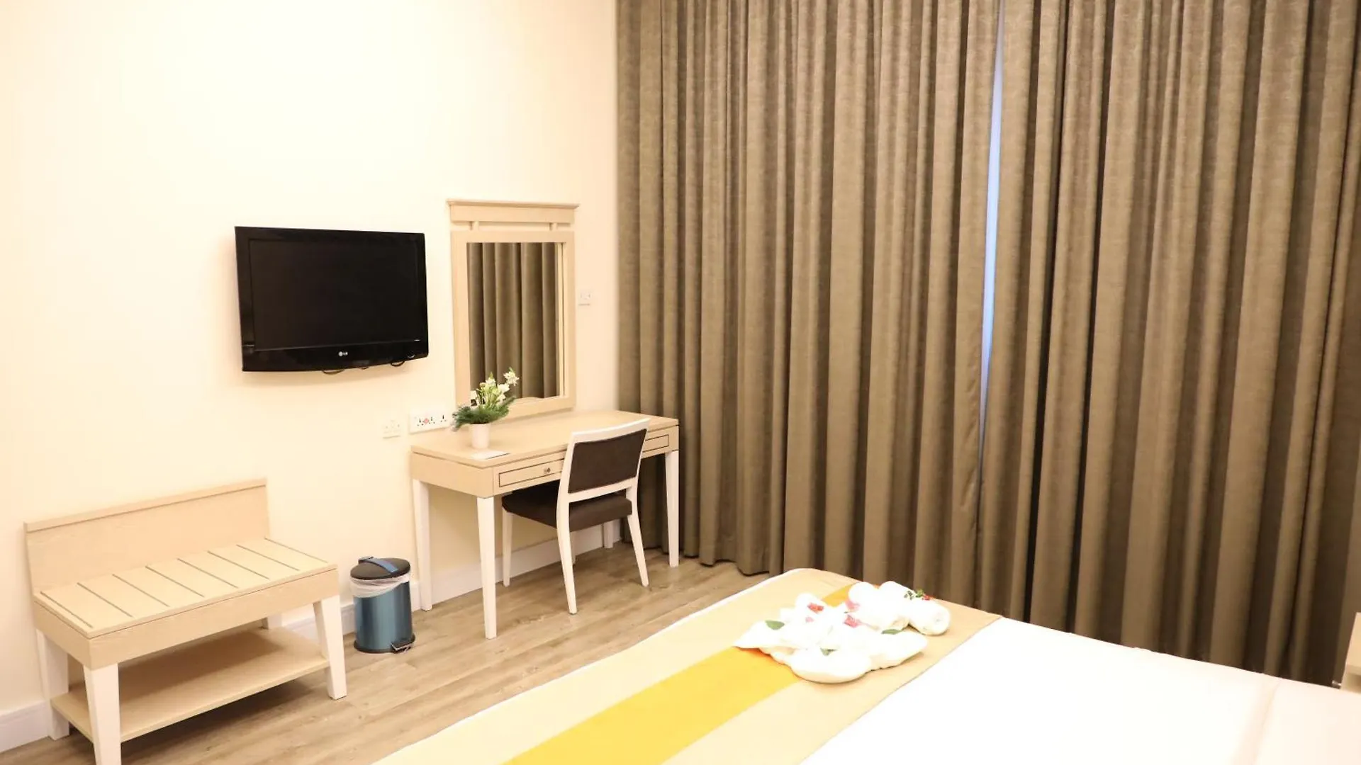 Aparthotel Wescott Plaza Hotel Apartments Llc Formerly West Zone Plaza Hotel Apts Dubai